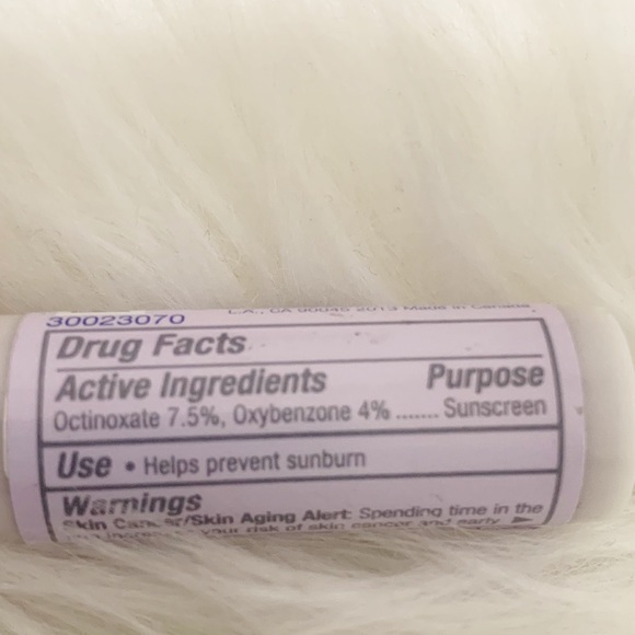 Neutrogena Norwegian Formula Lip Moisturizer Discontinued (Set of 3) NWOB - Picture 2 of 3